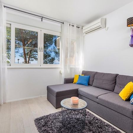 Sunny Studio Apartment With Balcony Риека Экстерьер фото
