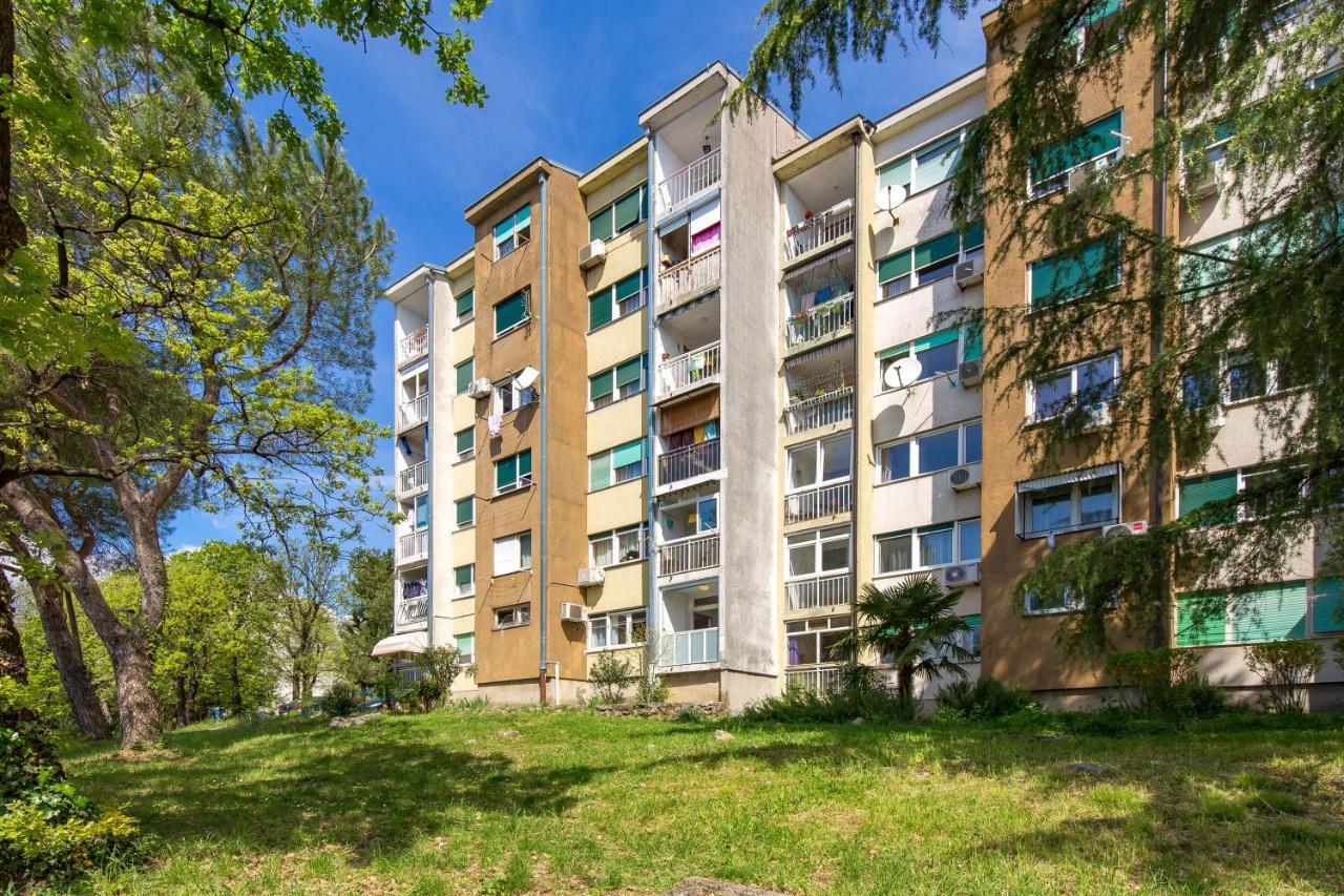 Sunny Studio Apartment With Balcony Риека Экстерьер фото